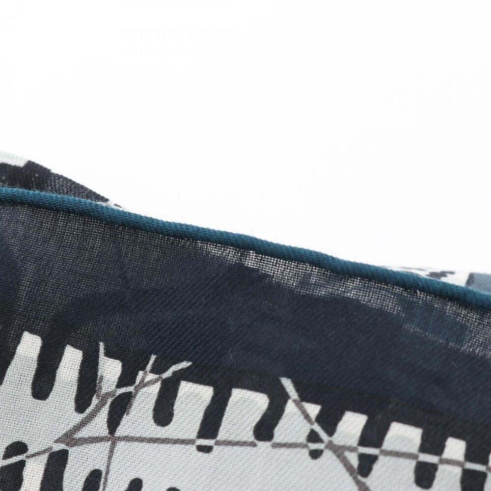 HERMES Authentic Gray Scarf - Picture 4 of 5